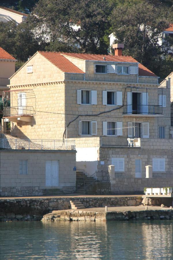 Apartments Skorin Lumbarda Exterior photo