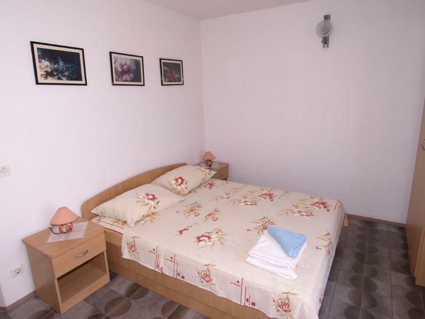 Apartments Skorin Lumbarda Exterior photo
